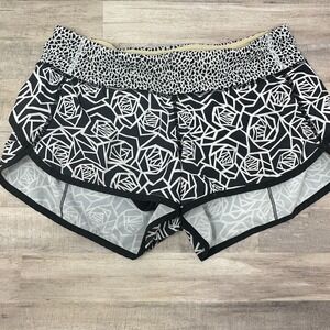 Lululemon 6 Run Speed Shorts‎ Black White Posey Miss Mosaic Floral 4 Way Stretch